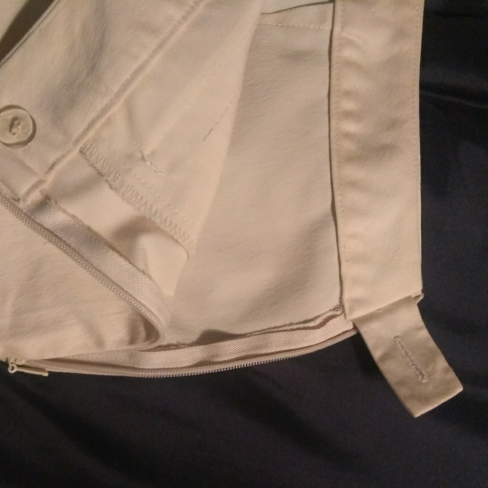 🛑 SOLD 🛑Cream Slacks - Spring/Summer Essential - Picture 4 of 4